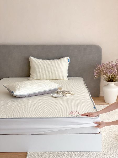 Summer Mat Fitted Sheet 3-Piece Set, Polyethylene Blend Mat Fabric